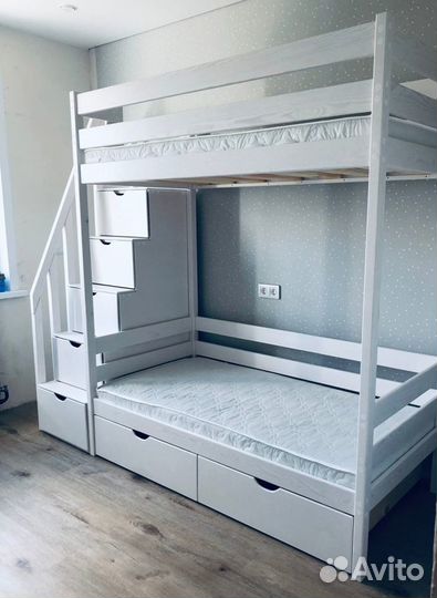 Кровать двухъярусная от производителя