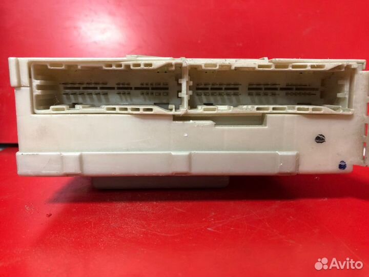 Блок предохранителей Lexus Gs 3