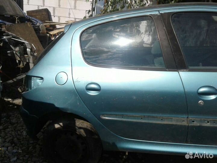 Дверь передняя на пежо 206