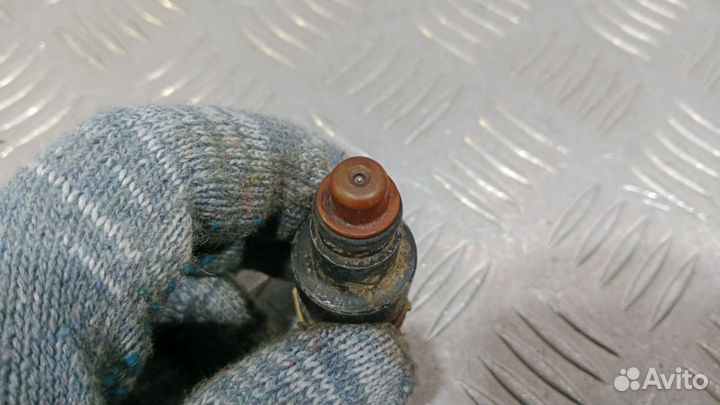 Б/У Форсунка инжекторная электрическая BMW #002