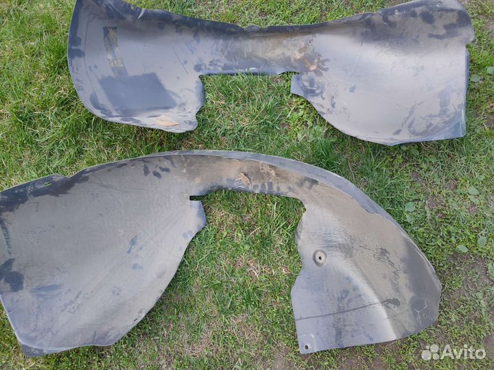 Подкрылок передний задний левый и правый