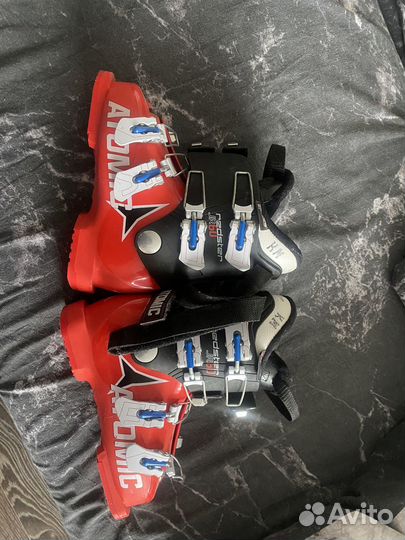 Горнолыжные ботинки atomic 21,5