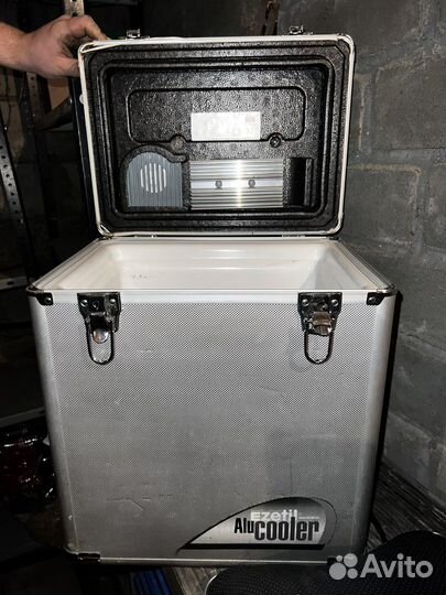 Холодильник для автомобиля