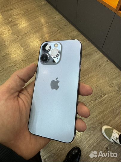 iPhone 15 Pro, 256 ГБ
