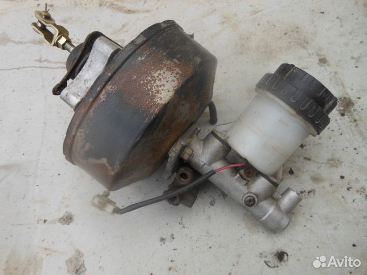 Вакуум с тормозным цилиндром Mitsubishi Lancer C6