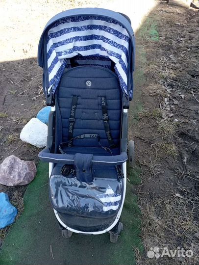 Прогулочная коляска