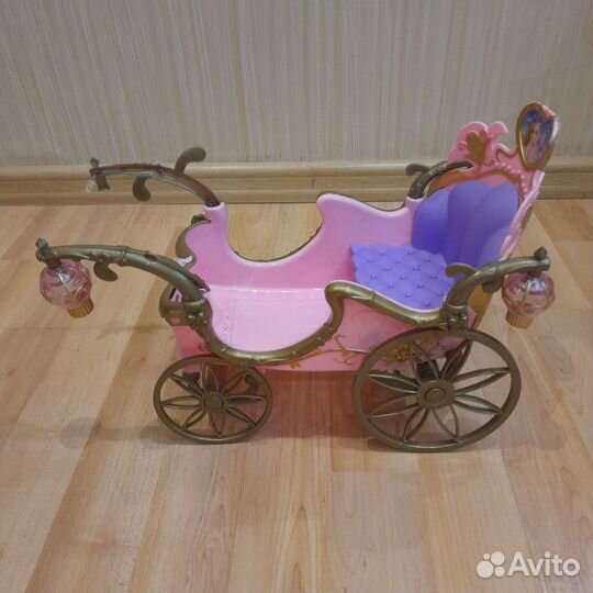 Карета для куклы