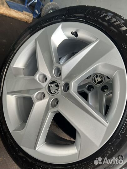 Skoda A7 в сборе 5E0071479C8Z8