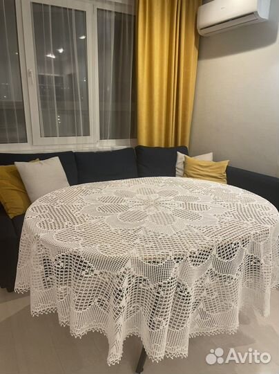 Скатерть новая ручной работы