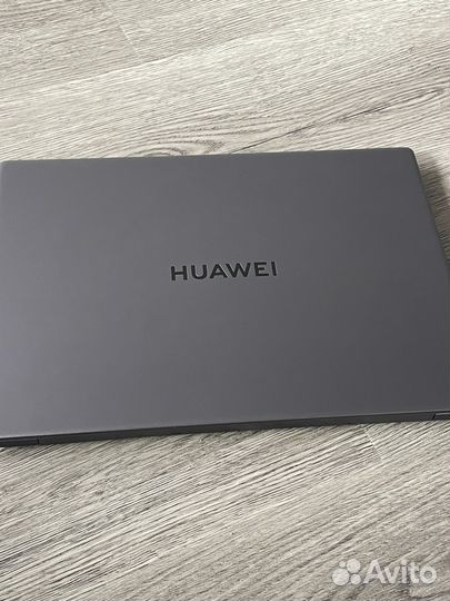 Huawei matebook 14