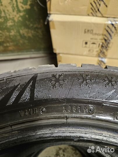 Dunlop SP Winter Sport 255/50 R21 и 285/45 R21 107T