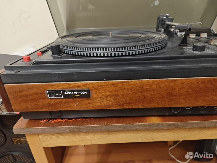 Проигрыватель винила Арктур 004 с колонками 25 ас