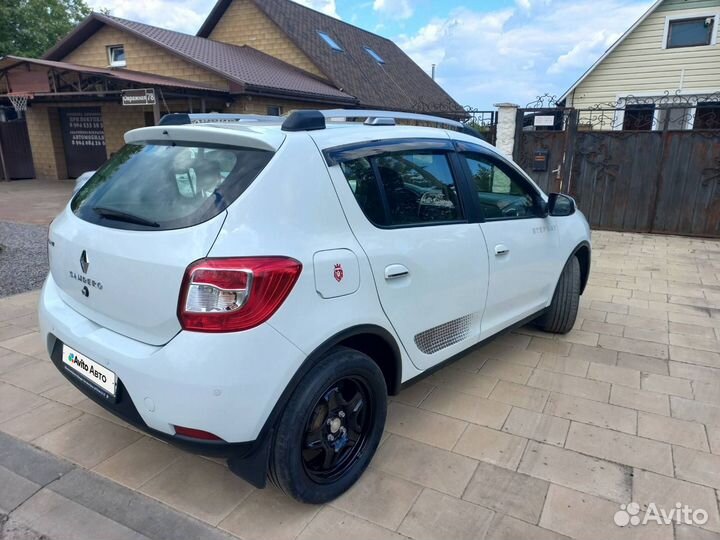 Renault Sandero 1.6 AT, 2017, 13 000 км