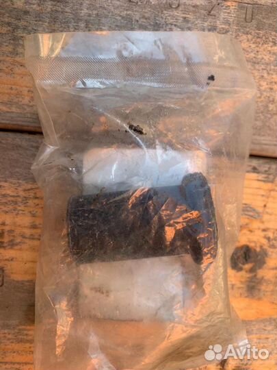 Hyundai-KIA MB111071 втулка рессоры