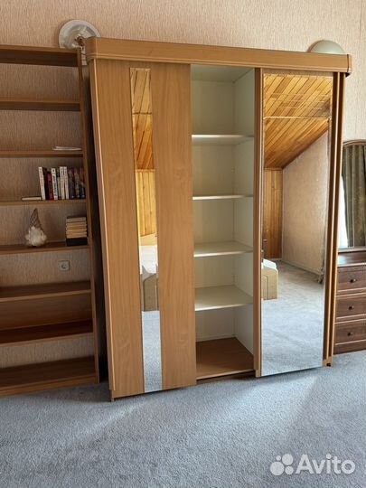 Шкаф купе с зеркалом бу