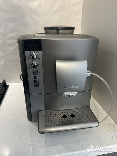 Кофемашина Bosch TES 50621 RW