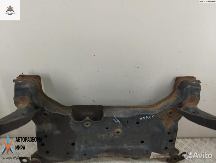 Балка подвески передняя (подрамник) Ford Focus 3