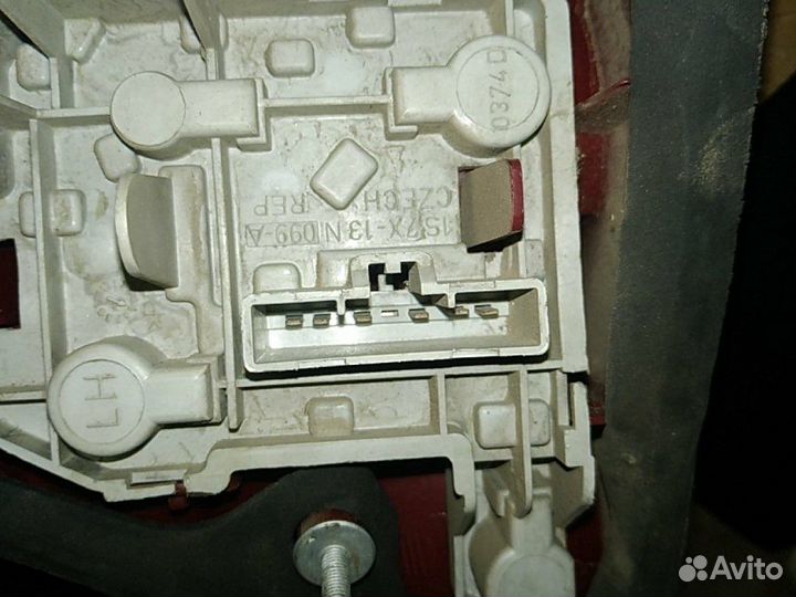 Фонарь задний Форд Мондео 3 левый