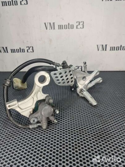 Кронштейн подножек honda cbr1000rr 2004-2007 sc-57