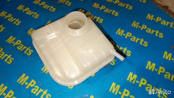 Бачок расширительный Nissan Qashqai J10 NJ10