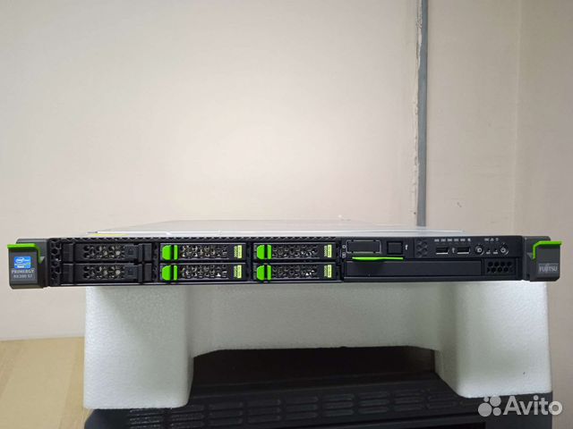 Сервер Fujitsu primergy RX200S7