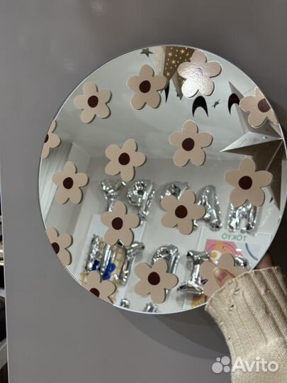 Подарок на 14 февраля девушке зеркало интрьерное