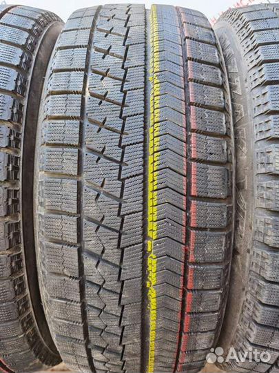 Bridgestone Blizzak VRX 205/55 R17 101V