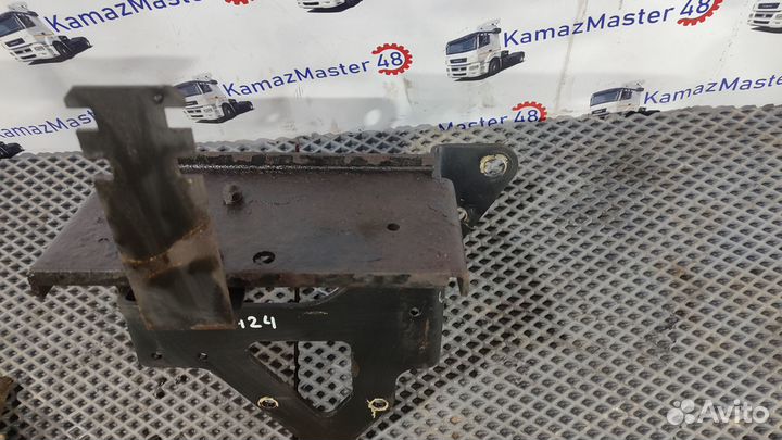 Кронштейн осушителя для камаз 5490