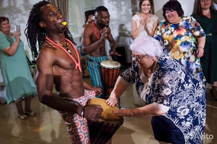 Яркое Африканское Барабанное Шоу на Праздник