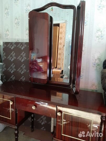 Трюмо трельяж