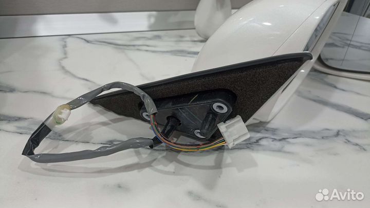 Боковое зеркало Тойота Краун атлет