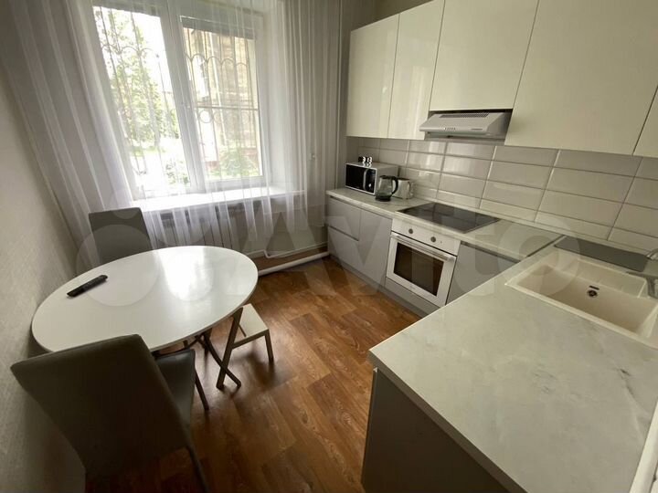 3-к. квартира, 78 м², 1/3 эт.