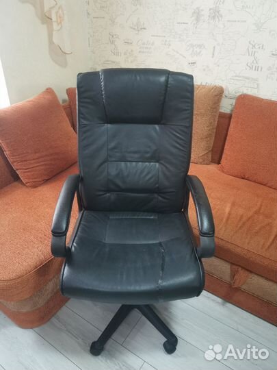 Офисные кресла