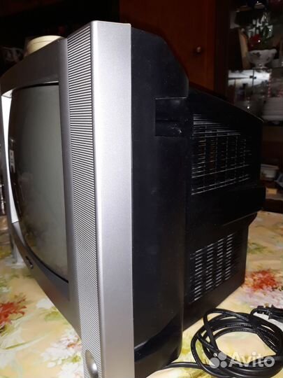 Телевизор sanyo