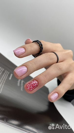 Маникюр с покрытием гель лак модель