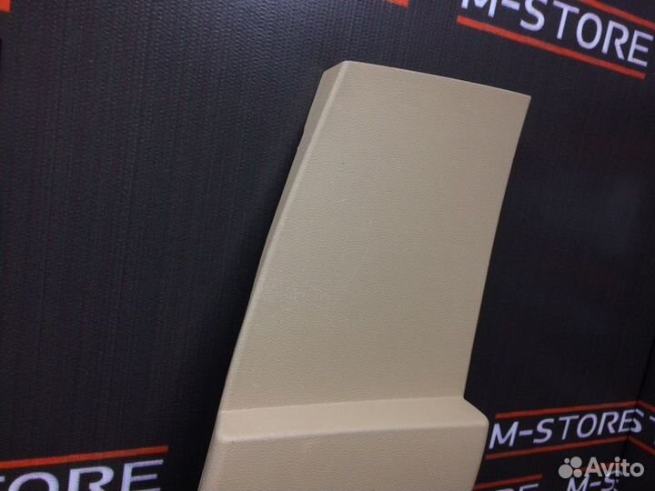 Обшивка стойки правая Bmw 5-Series E60 M54B25 2005