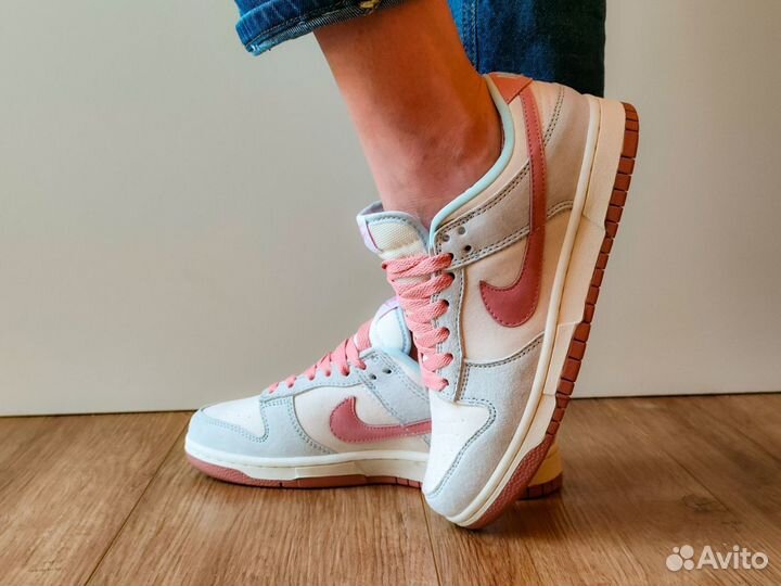 Кроссовки Nike Dunk