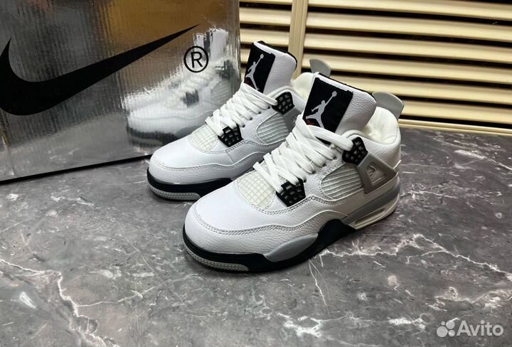 Кроссовки nike air jordan 4 зимние