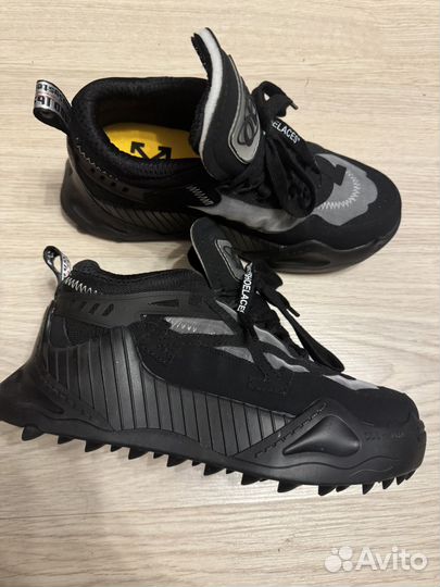 Off white 1000 black 38 унисекс