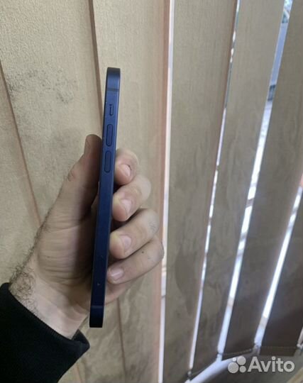 iPhone 12, 64 ГБ