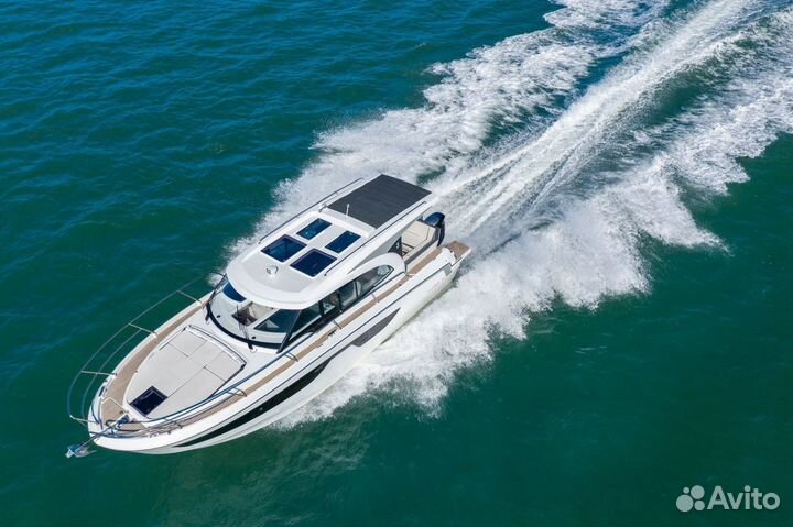 Катер Beneteau Antares 11 с моторами Suzuki DF300