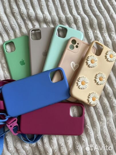 Чехлы на iPhone 11