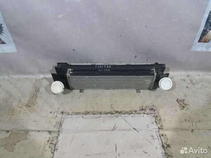 Бмв 3 F30 2011- Радиатор интеркулера 23190
