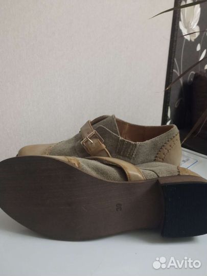 Ботинки женские