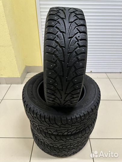 Hankook Winter I'Pike 215/65 R16 98T