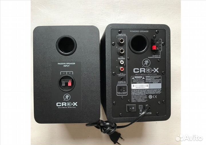 Mackie CR3-X студийные мониторы, мощность 50 Вт