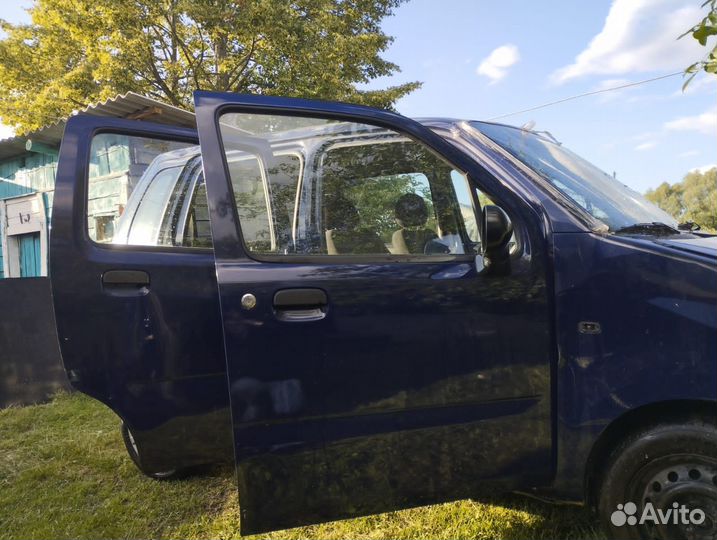 Opel Agila 1.0 МТ, 2003, битый, 200 000 км