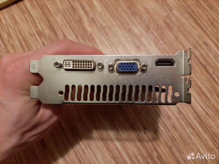 Видеокарта NVidia GeForce GT 240 512Mb