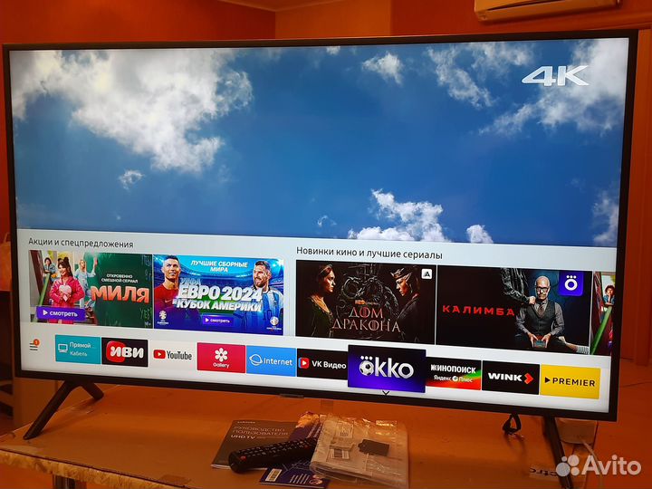 Телевизор Samsung SMART UHD 4K