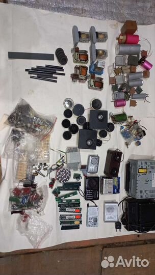 Радиоприемники, радиодетали, ферритовые изделия